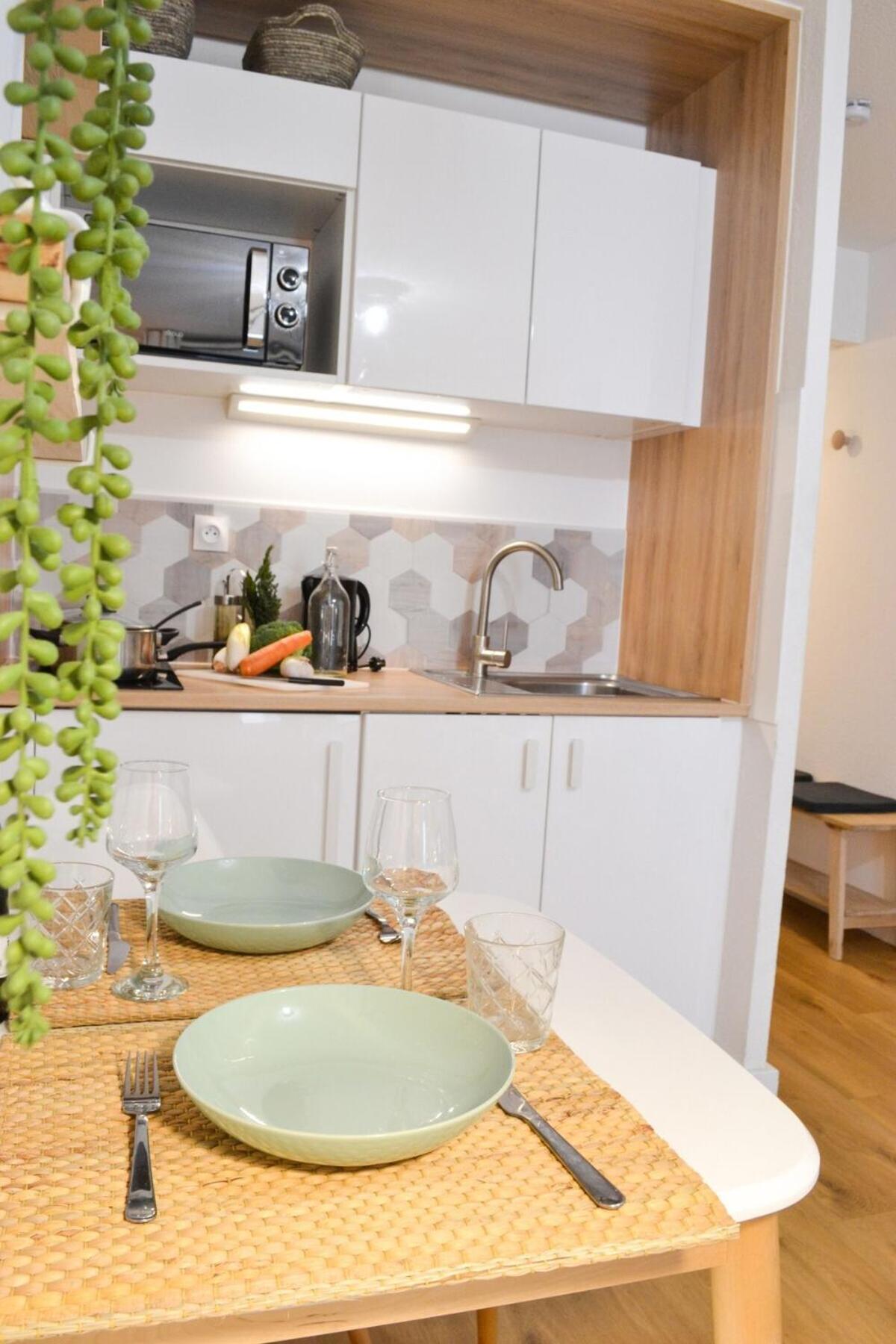 Apartment Le Charles - Terrasse Et Coeur De Montpellier